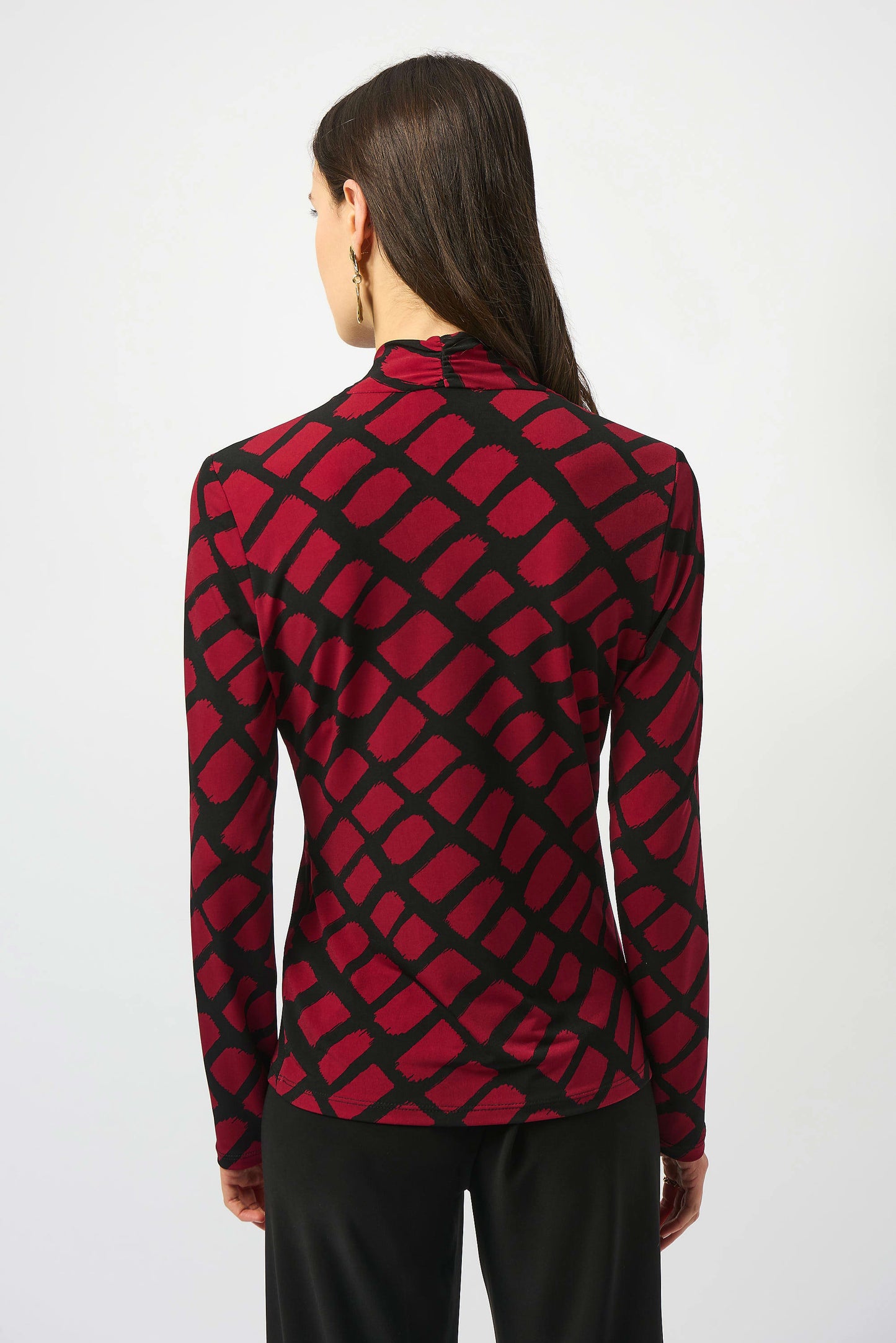Silky Knit Geometric Print Fitted Wrap Top