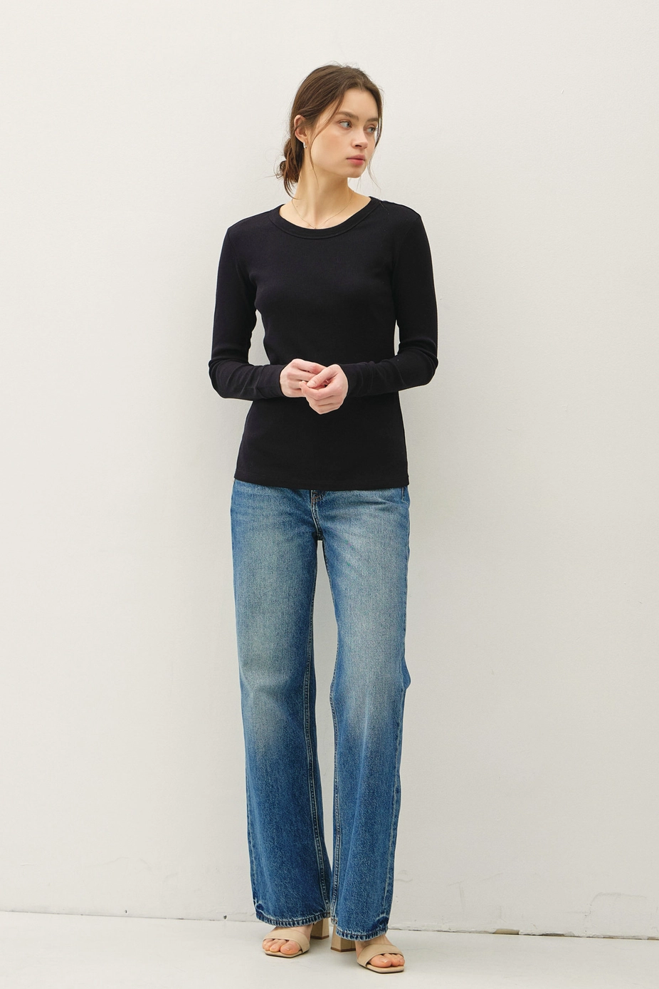Ribbed Round Neck Long Sleeve Top
