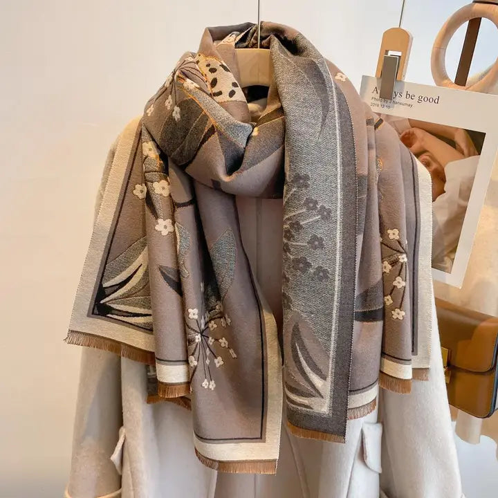 Garden Reversible Wrap