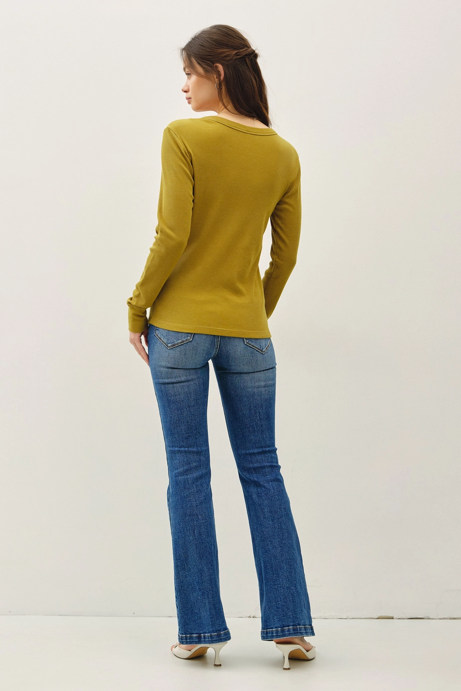 Ribbed Round Neck Long Sleeve Top