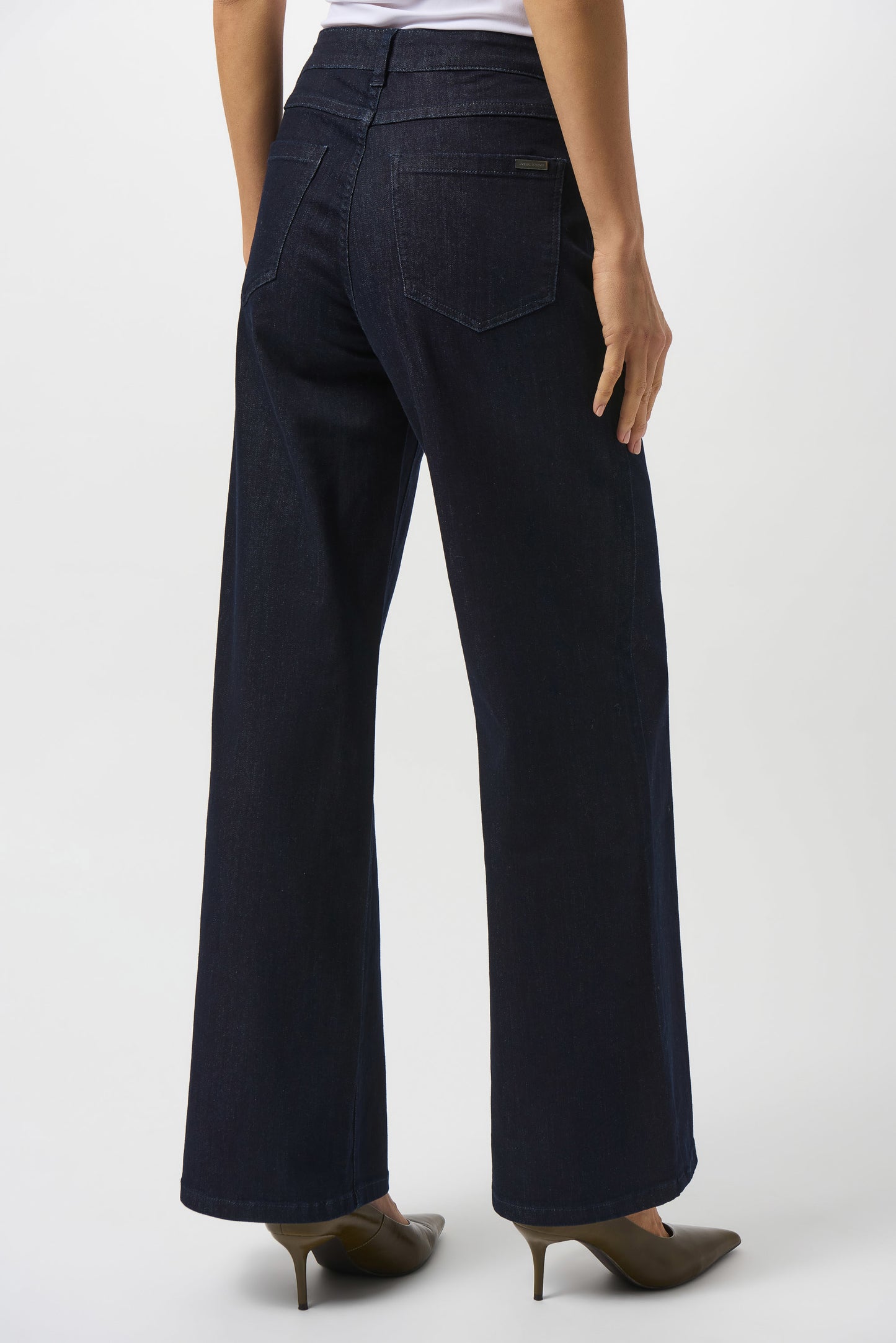 Classic Wide Leg Jeans