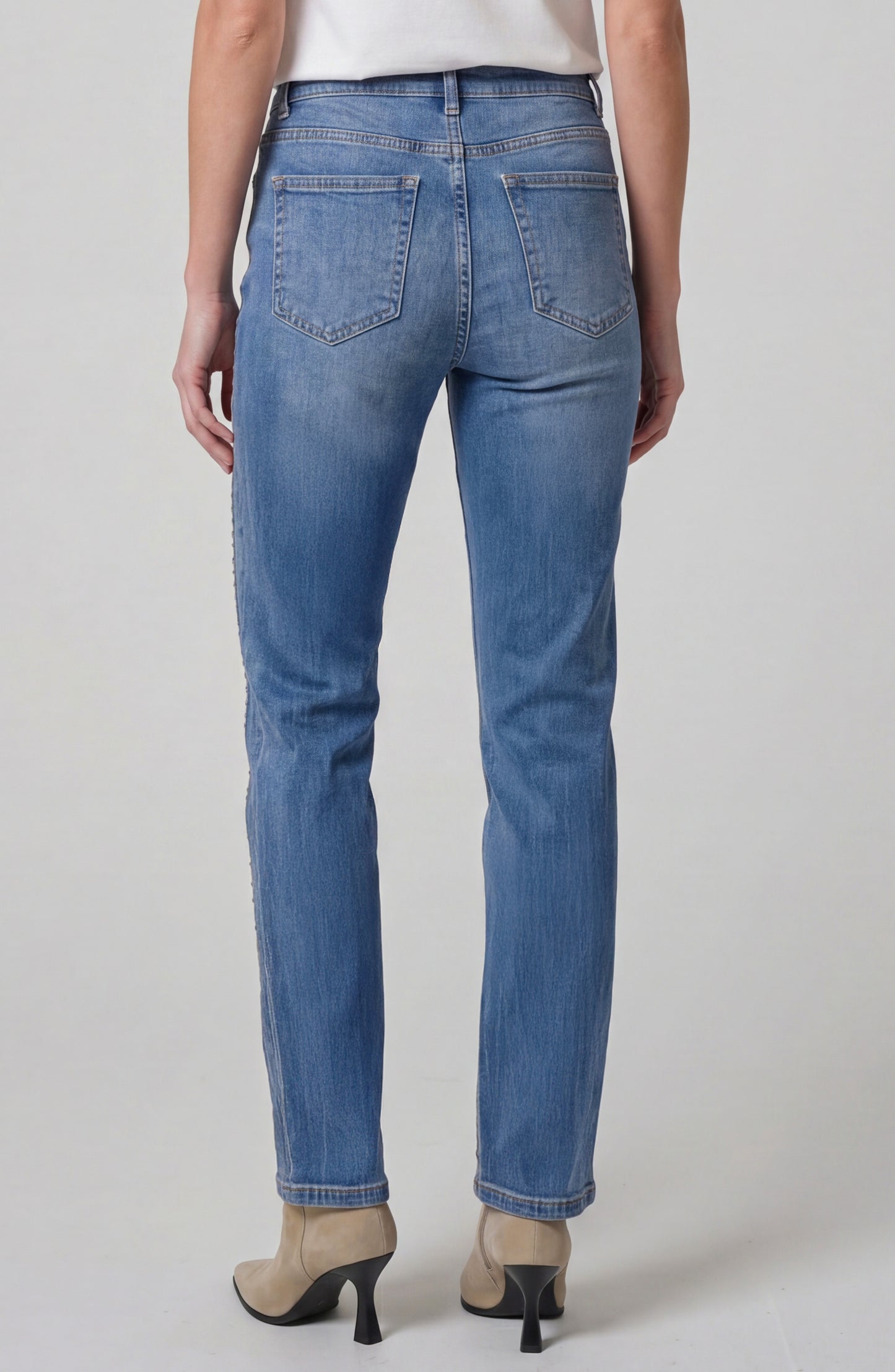 Kennedy with Vertical Seaming 30"