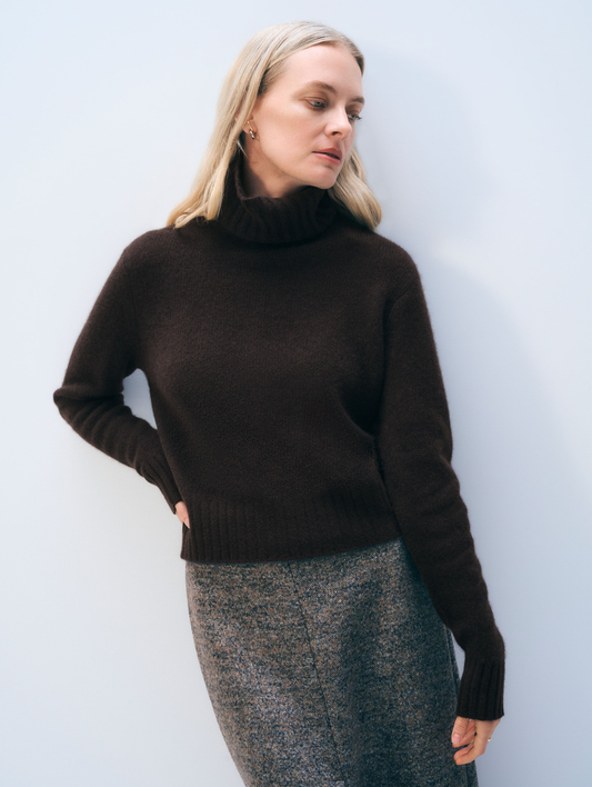 Cashmere Featherweight Turtleneck
