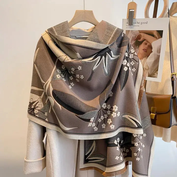 Garden Reversible Wrap