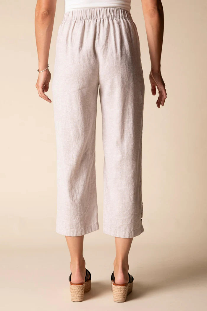 Linen Pleat Button Capri