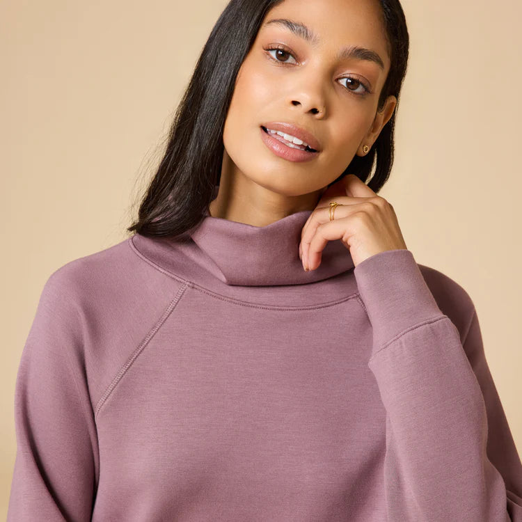 DreamTech Mock Neck w/ Pleat Pant