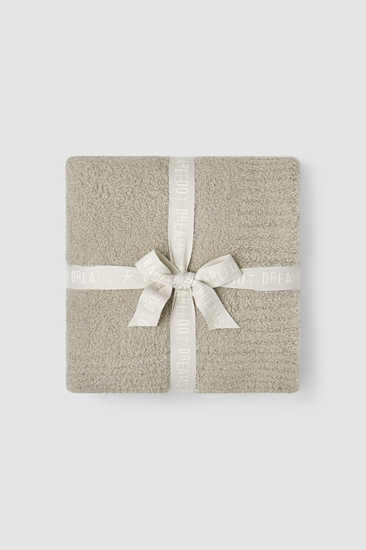 Cozychic Throw