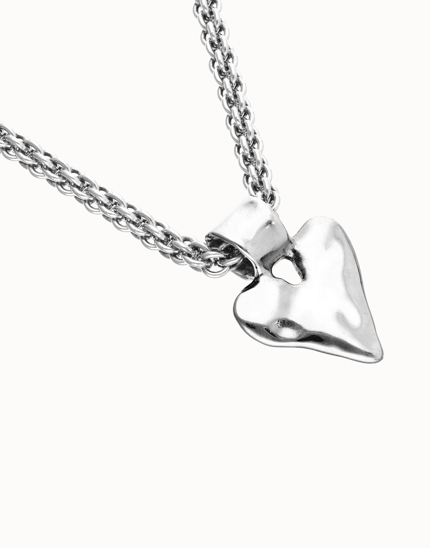 Beat - Necklace with Thick Chain and Heart Detail