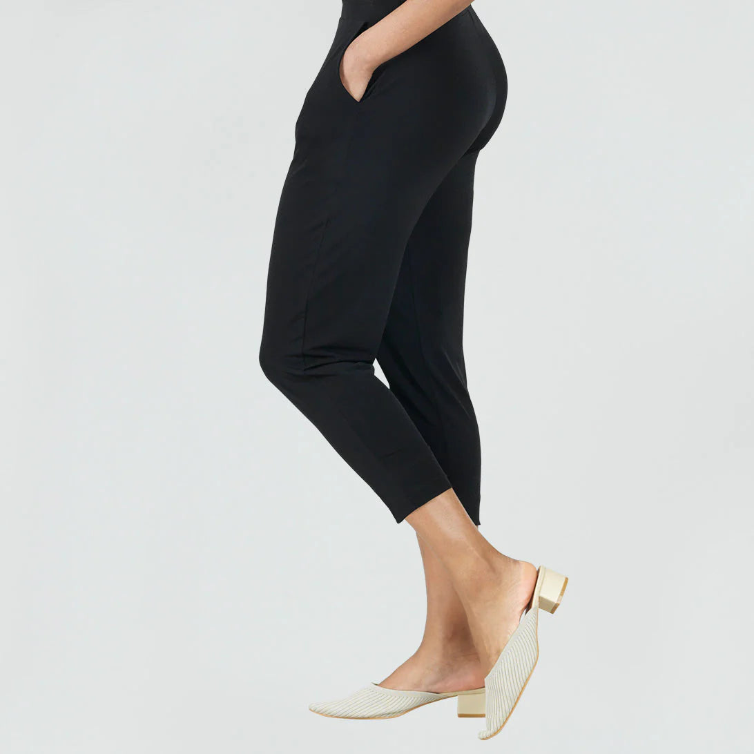 Signature Jogger Pocket Capri