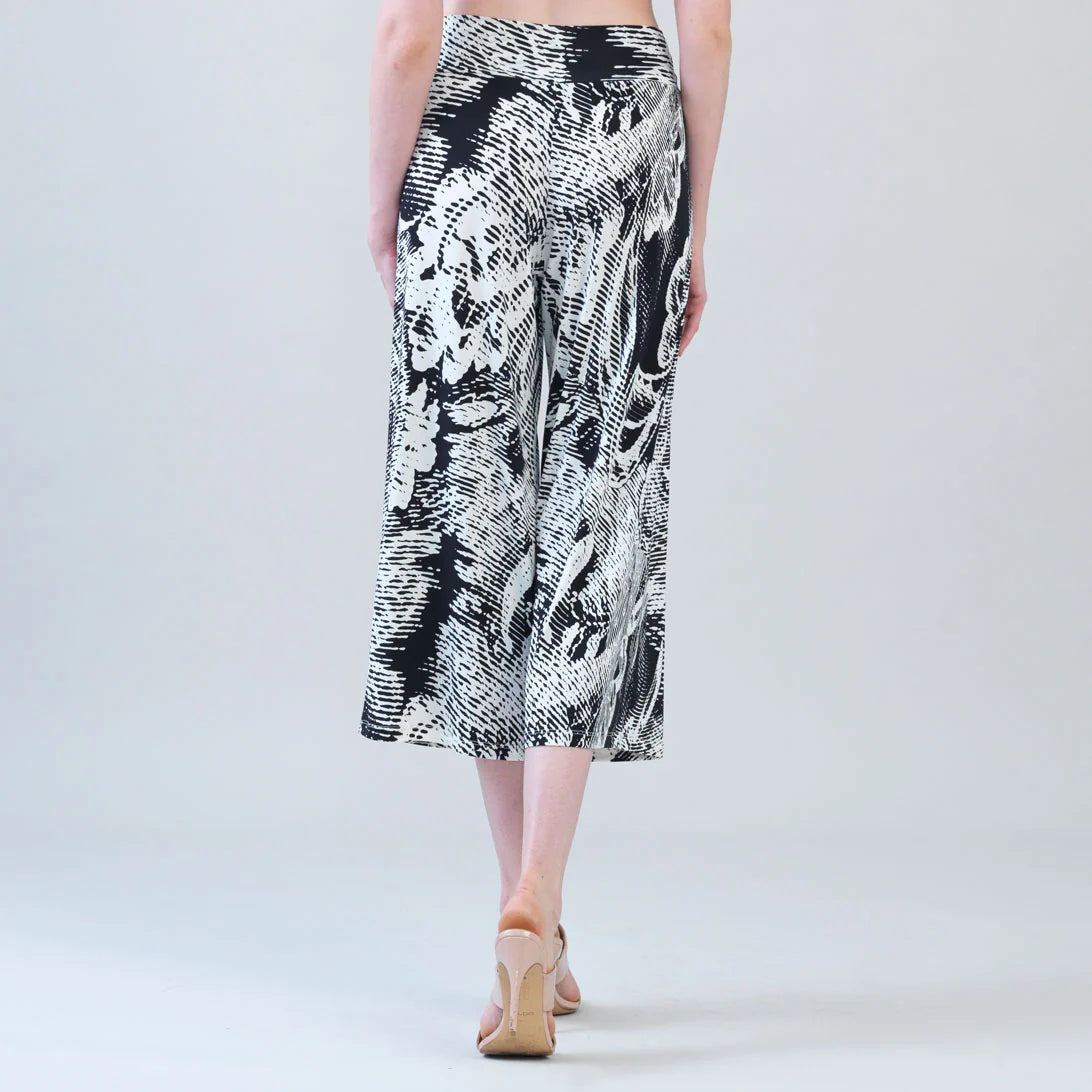 Signature Modern Gaucho Pant - Abstract Etch