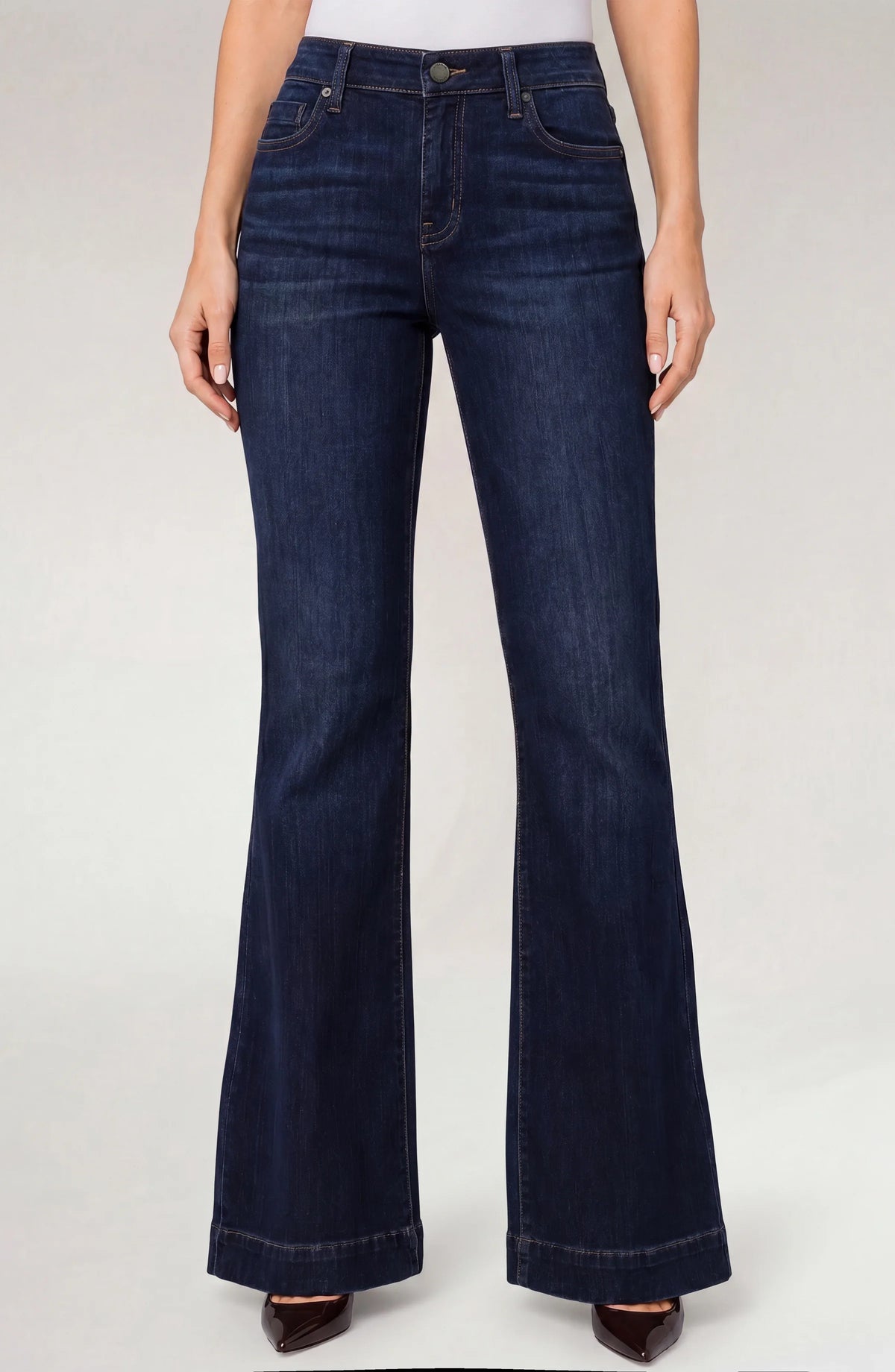 Lucy Bootcut Jeans with Wide Hem