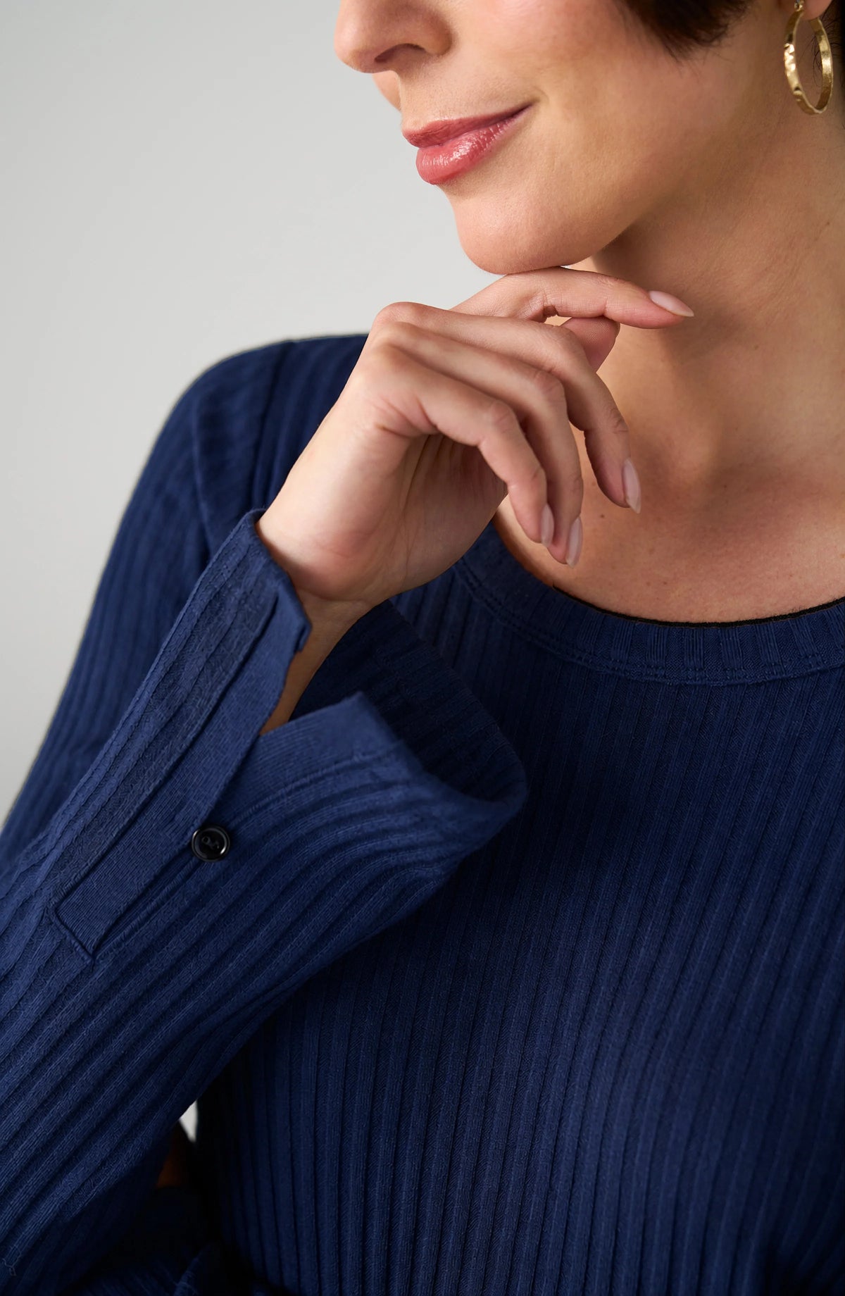 Long Sleeve Scoop Neck Knit Top