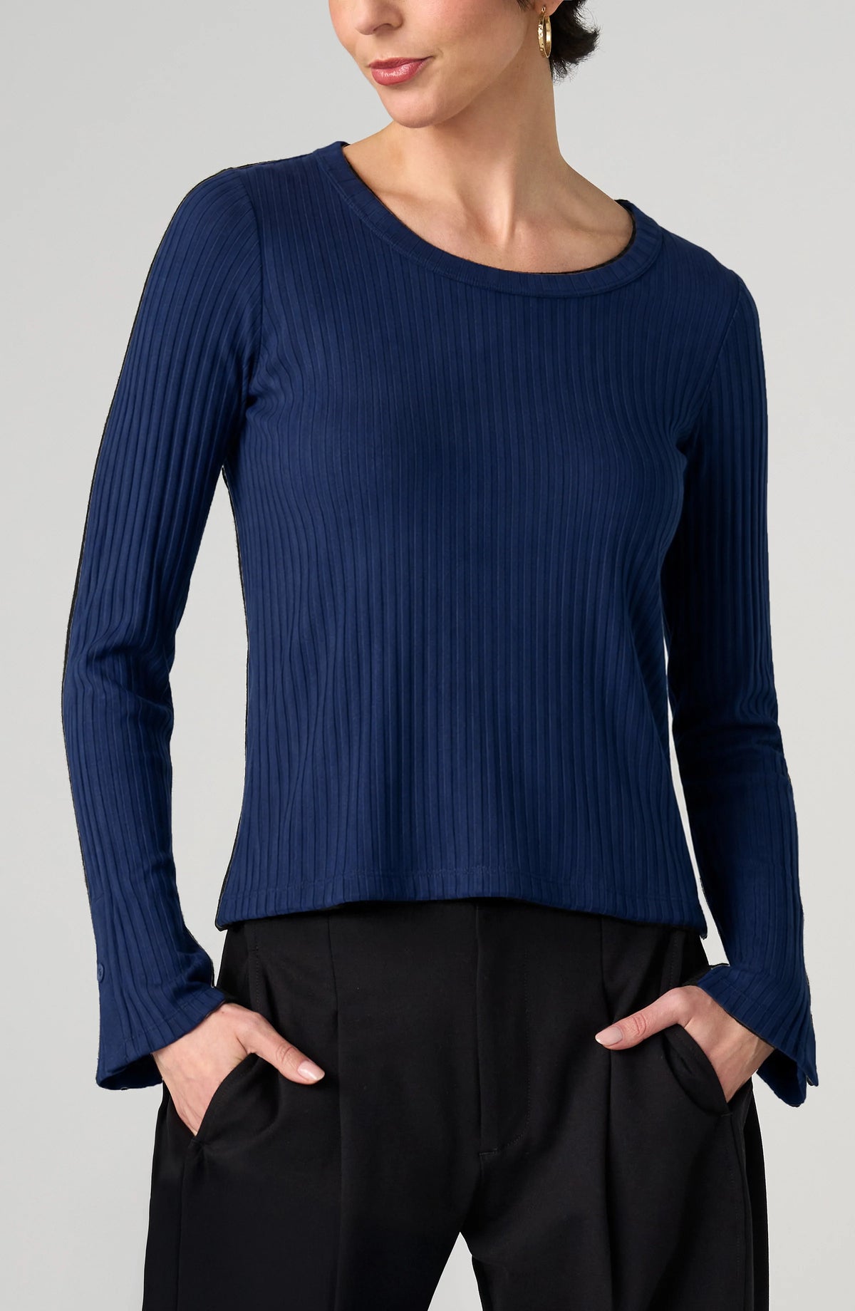 Long Sleeve Scoop Neck Knit Top