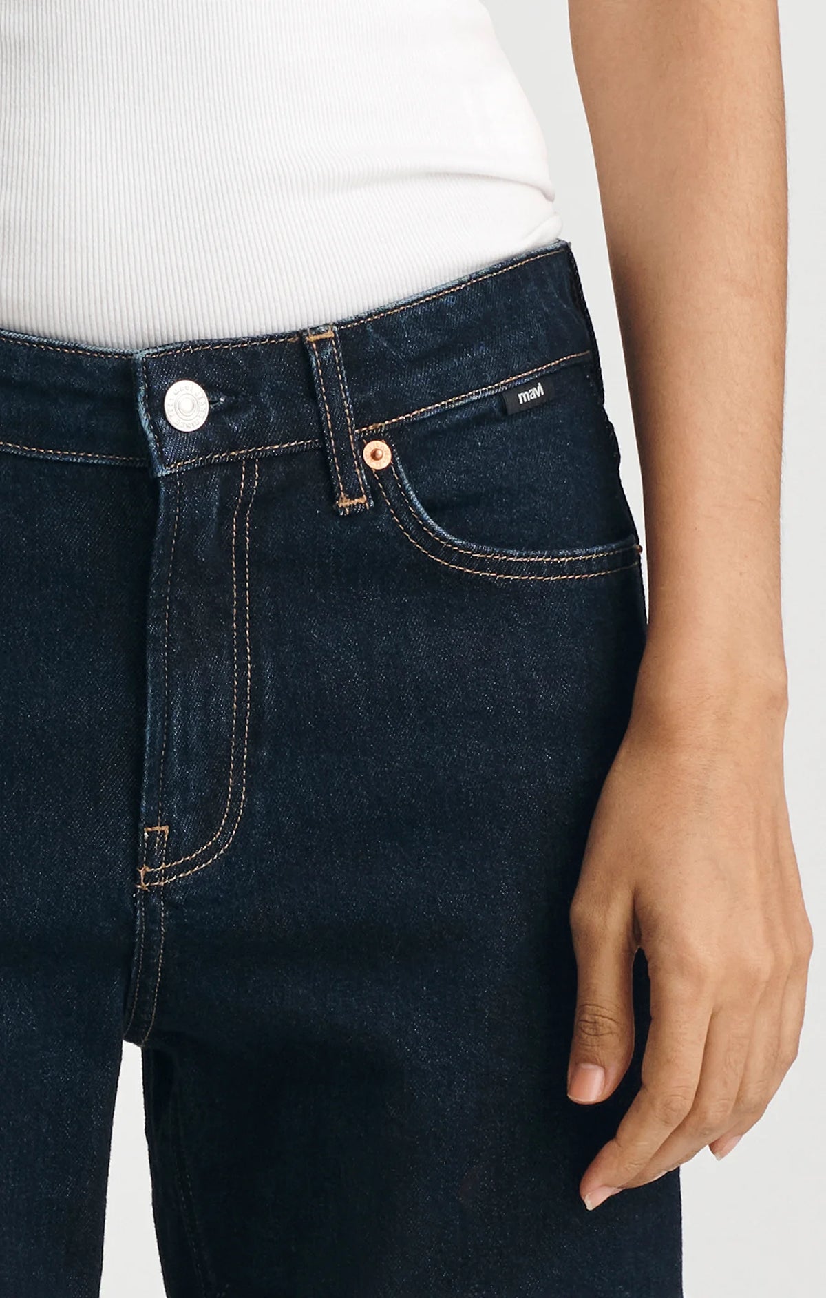 Taylor Straight Leg Jean
