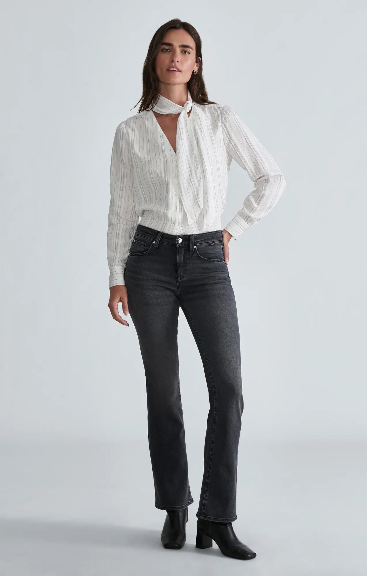 Vicky Bootcut 32"