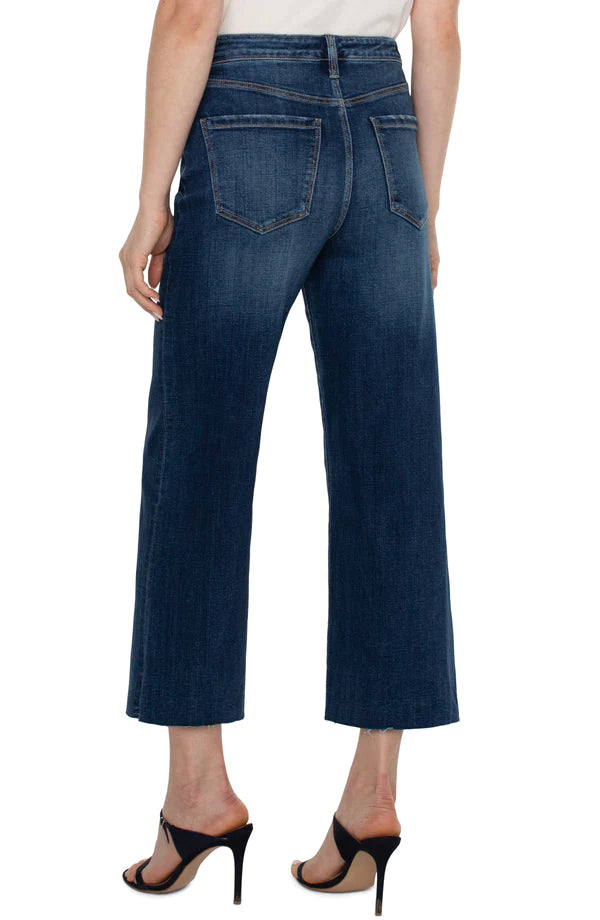 Stride Hi Rise Crop with Cut Hem