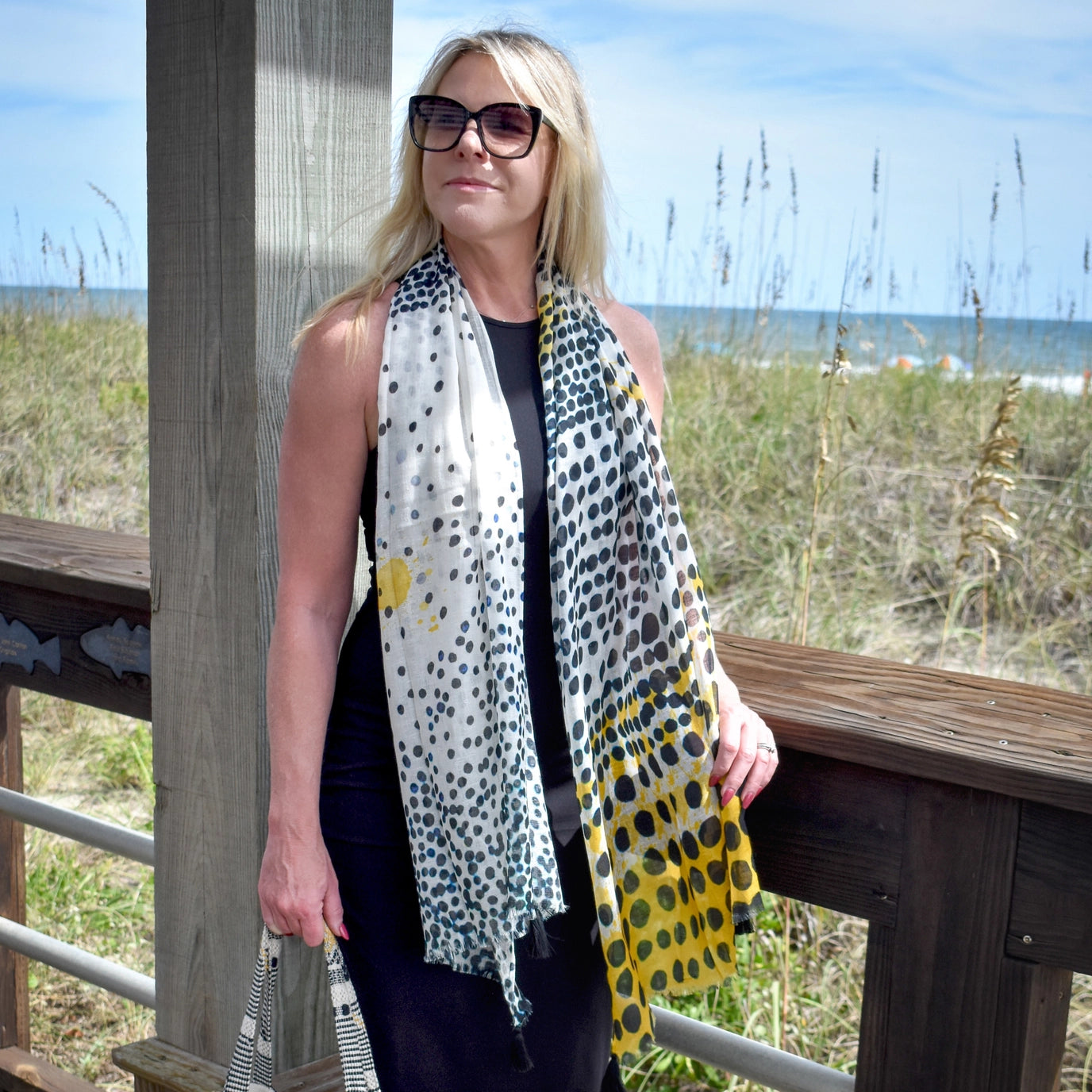 Albatross Narrow Dot Scarf
