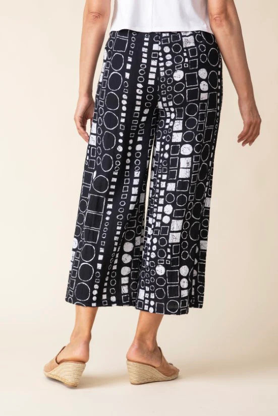Express Travel Circle Square Crop Pant