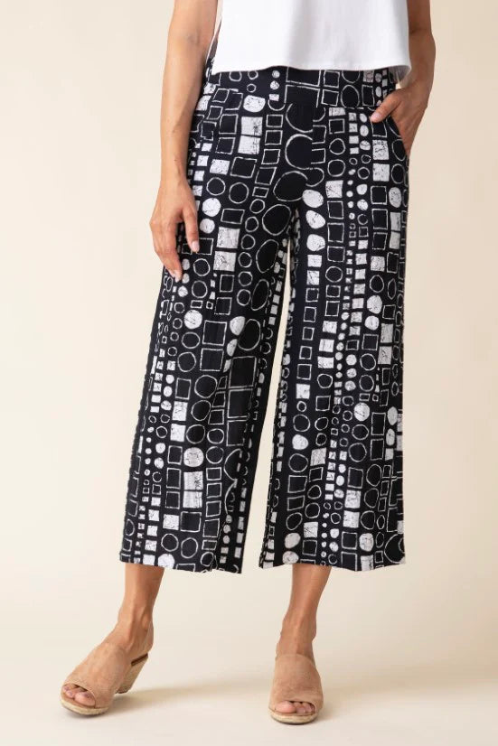 Express Travel Circle Square Crop Pant