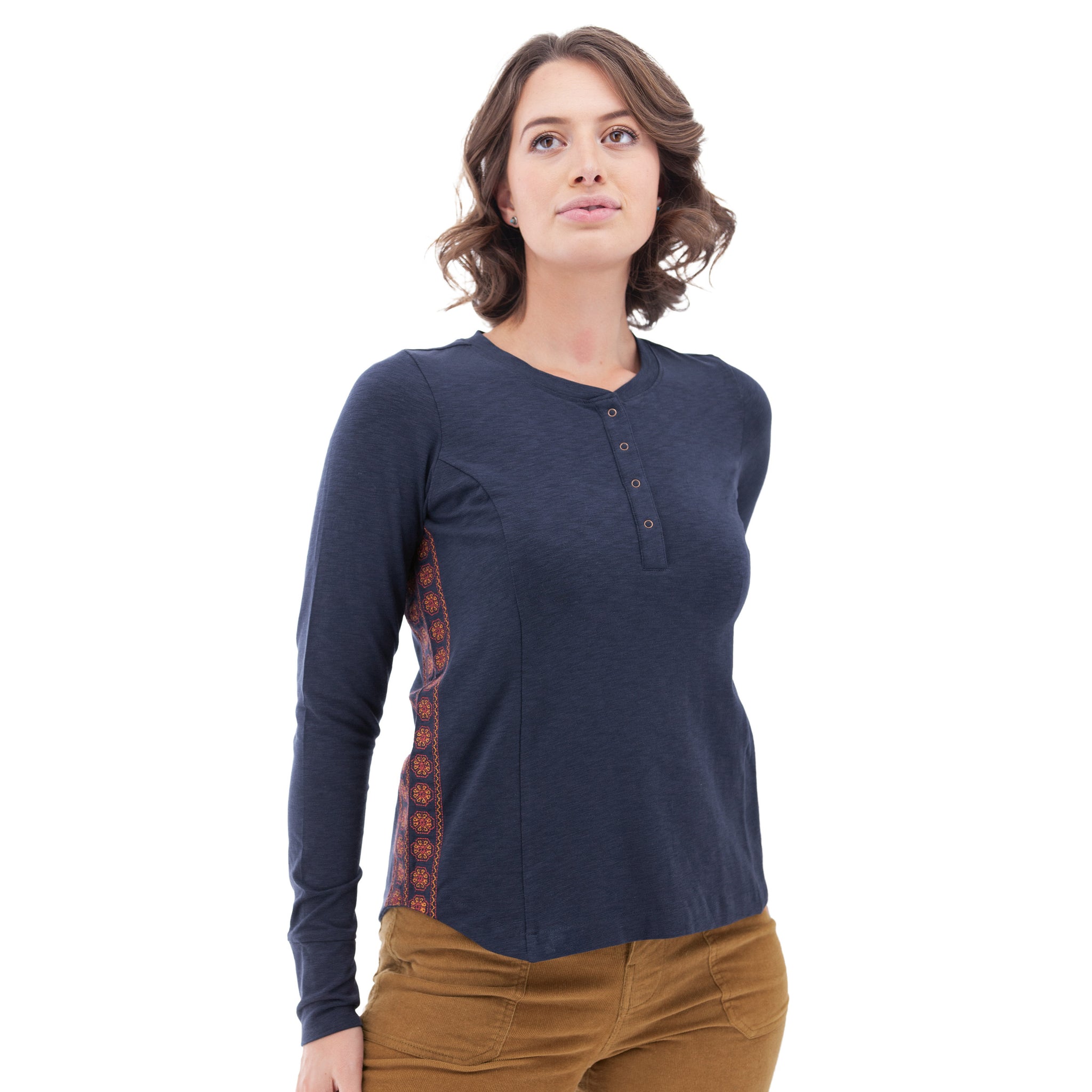 Mandy Embroidered Henley Kismetlg