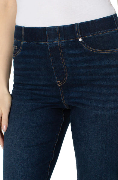 Chloe Slim Jean