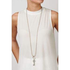 Llavestruz Necklace